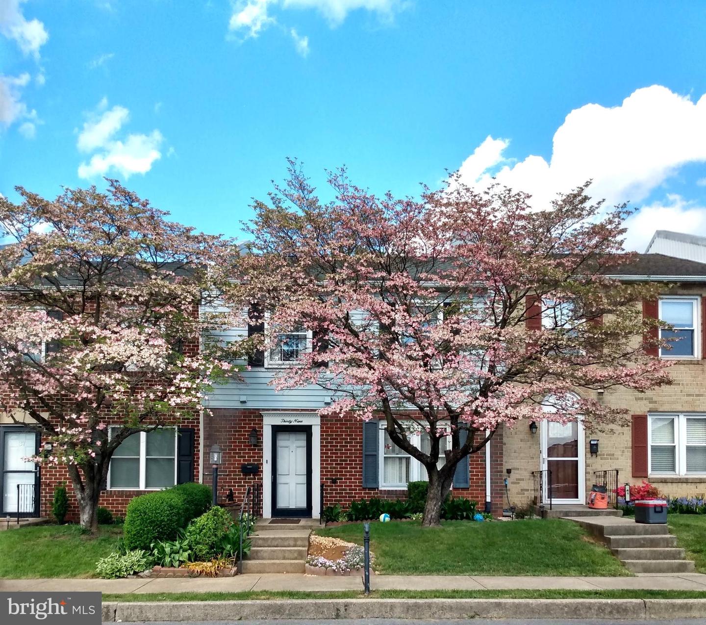 39 William Penn Dr Property Photo 1