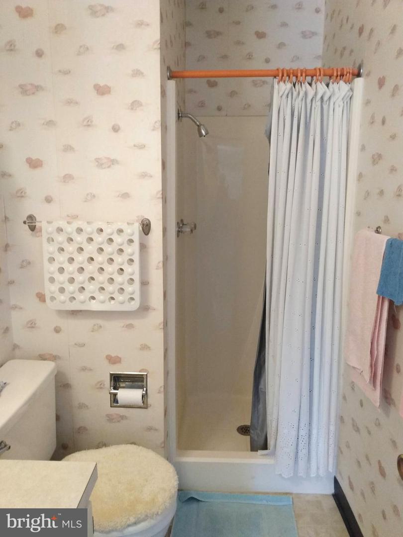 39 William Penn Dr Property Photo 15