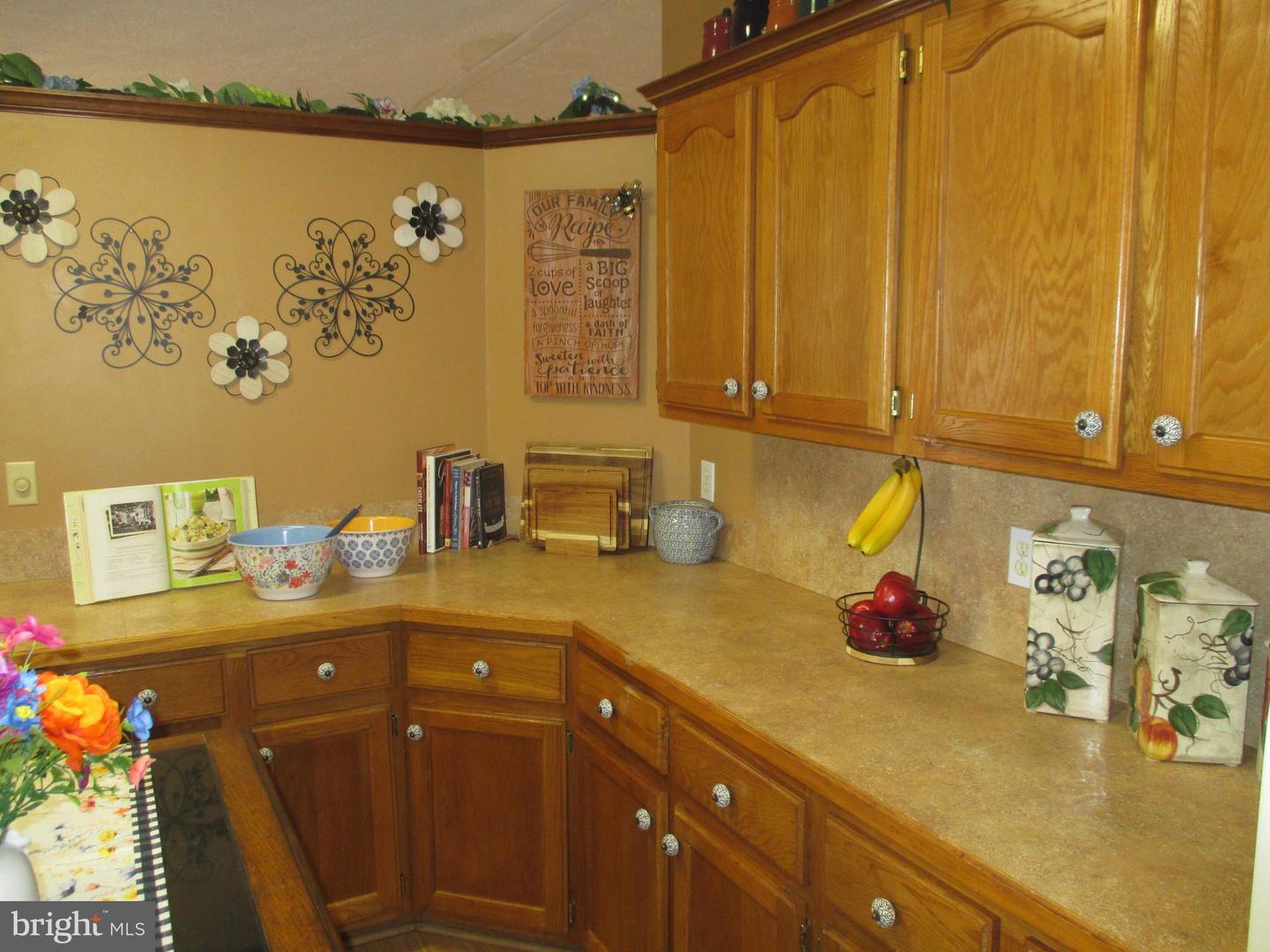 284 Waverly Ct Property Photo 14