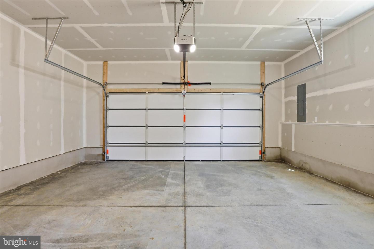 12382 Benning Ave Lot 9 Property Photo 24