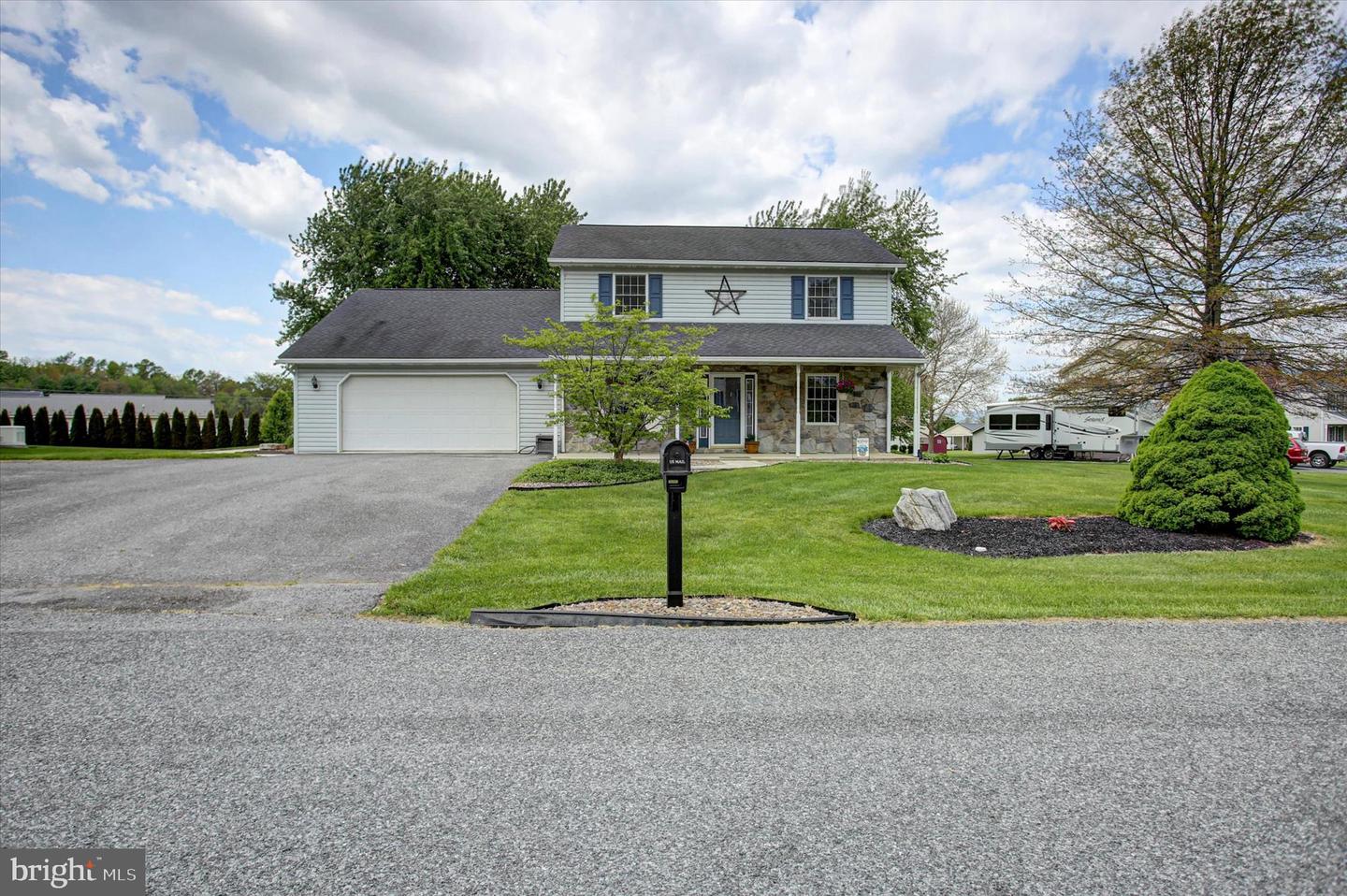 322 Elmont Circle Property Photo 4