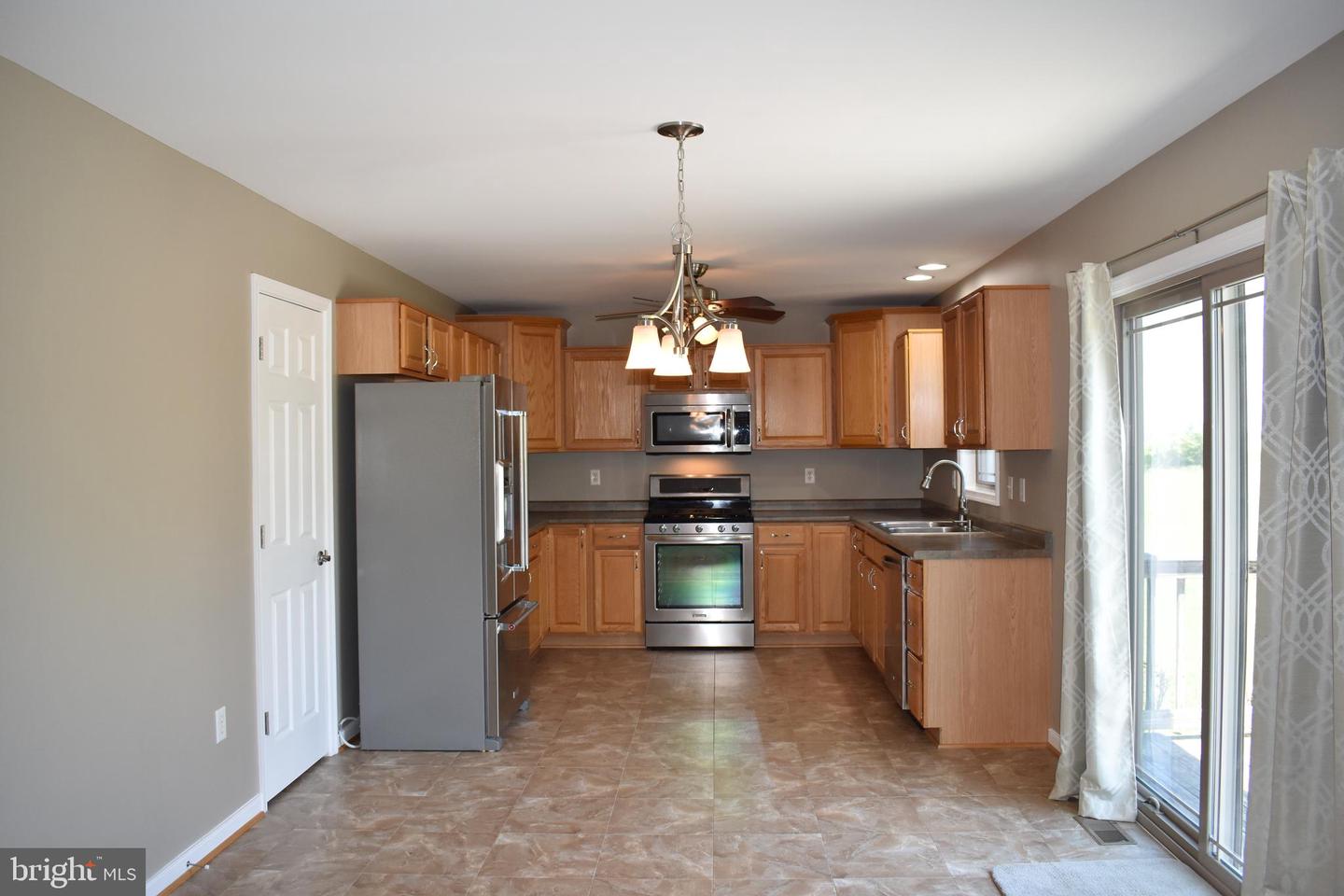 10912 Deerwood Drive Property Photo 5