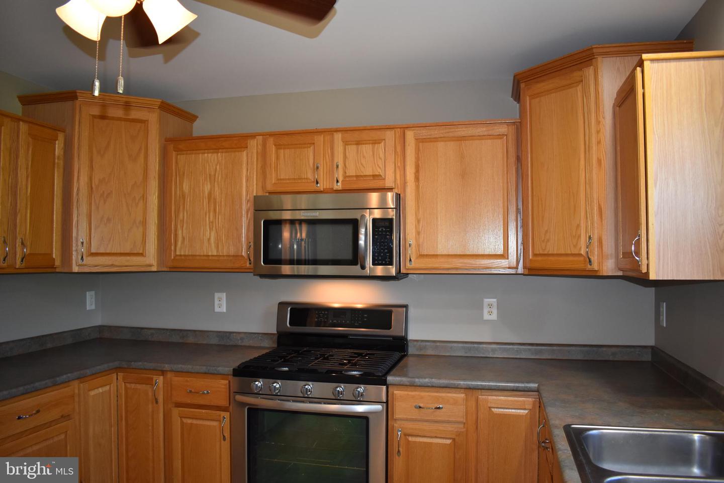 10912 Deerwood Drive Property Photo 8