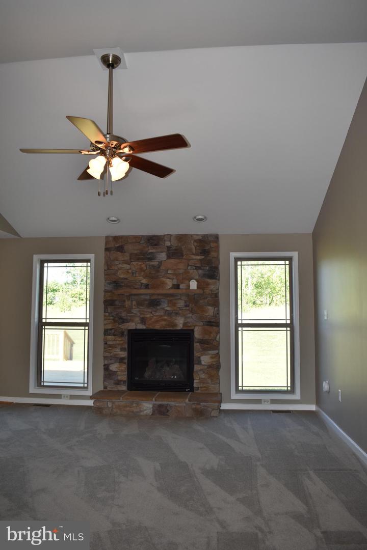 10912 Deerwood Drive Property Photo 12