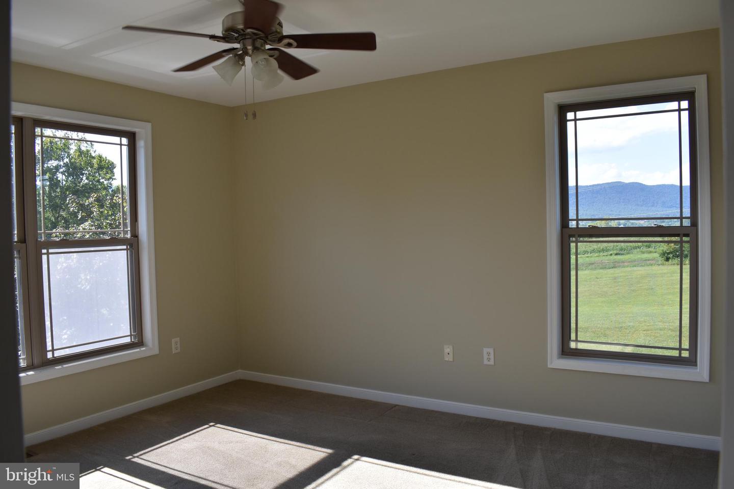 10912 Deerwood Drive Property Photo 29