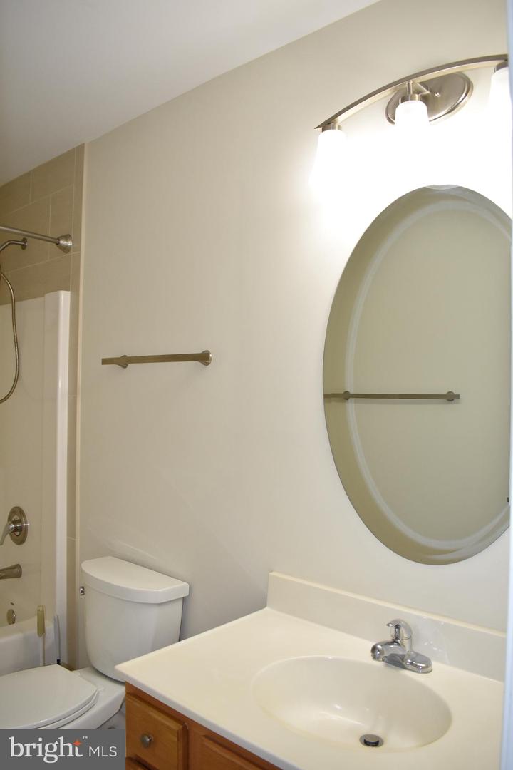 10912 Deerwood Drive Property Photo 30