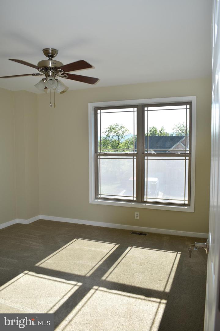10912 Deerwood Drive Property Photo 33