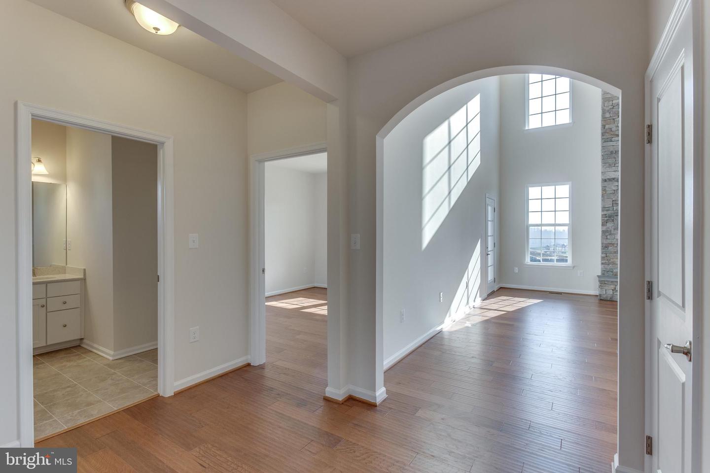 52680vb Shannon Drive South Property Photo 4