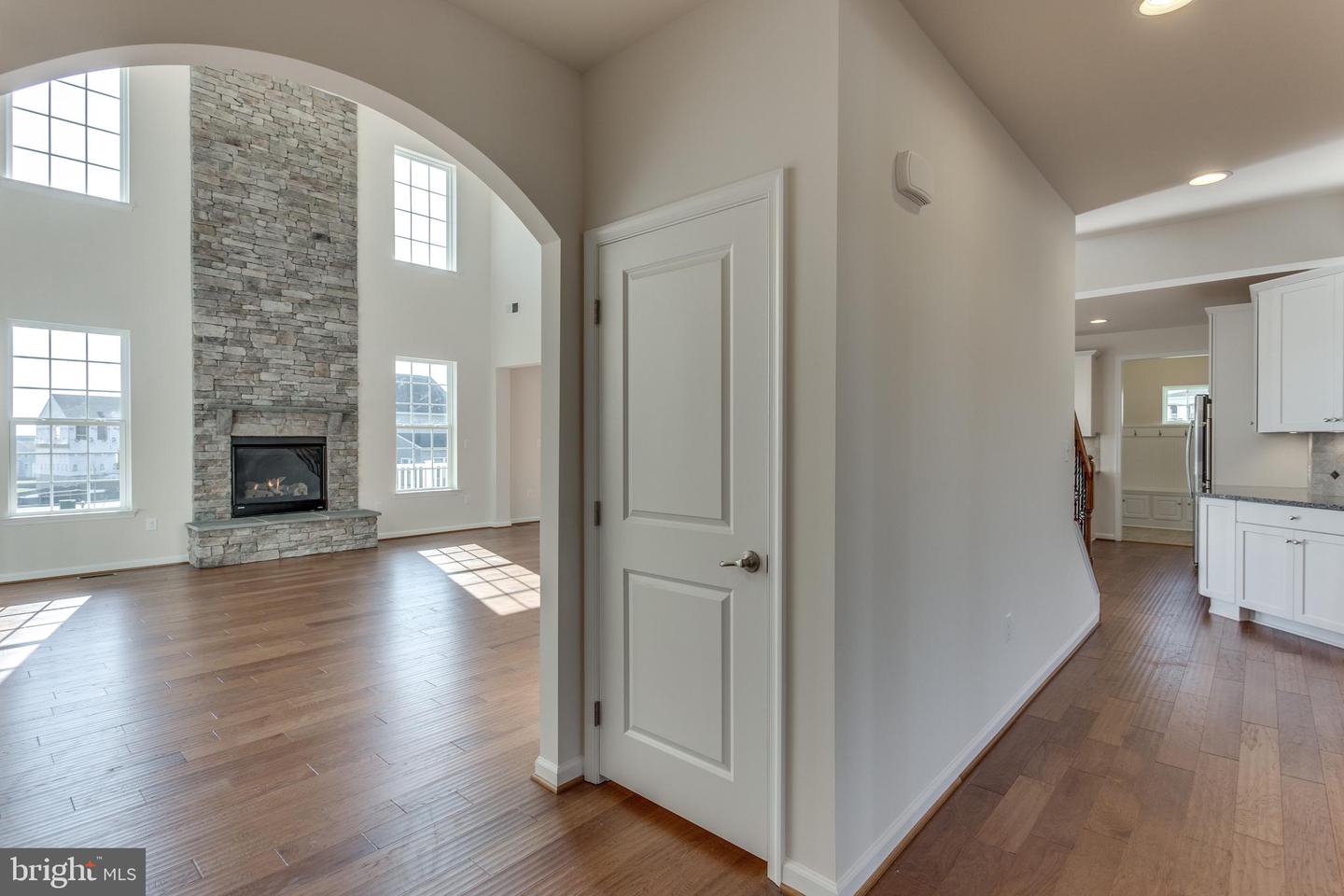 52680vb Shannon Drive South Property Photo 7