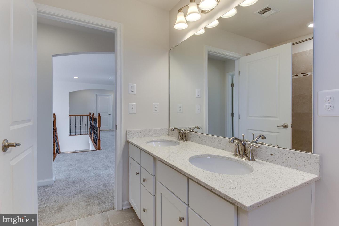52680vb Shannon Drive South Property Photo 24