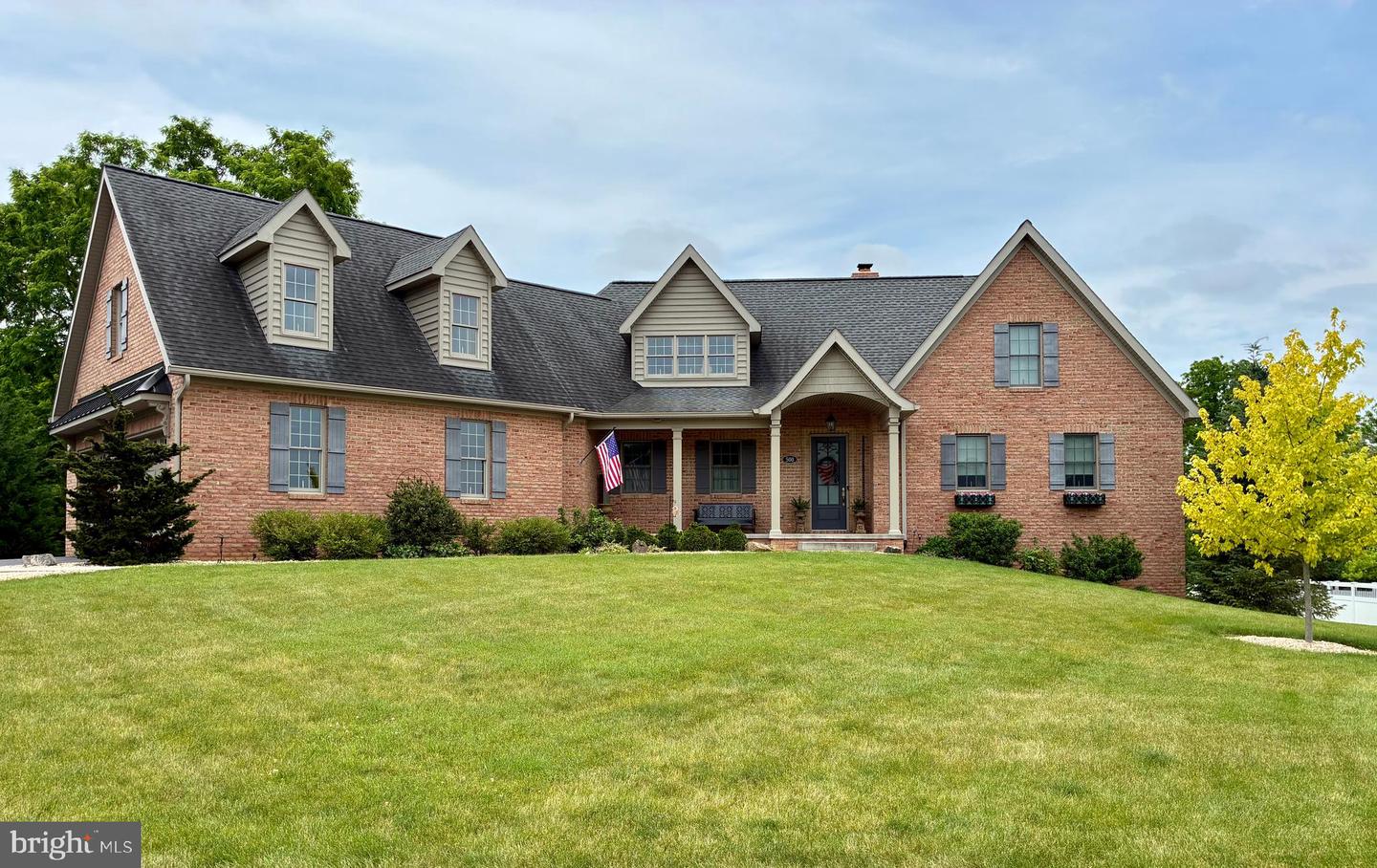 500 Brookview Drive Property Photo 1