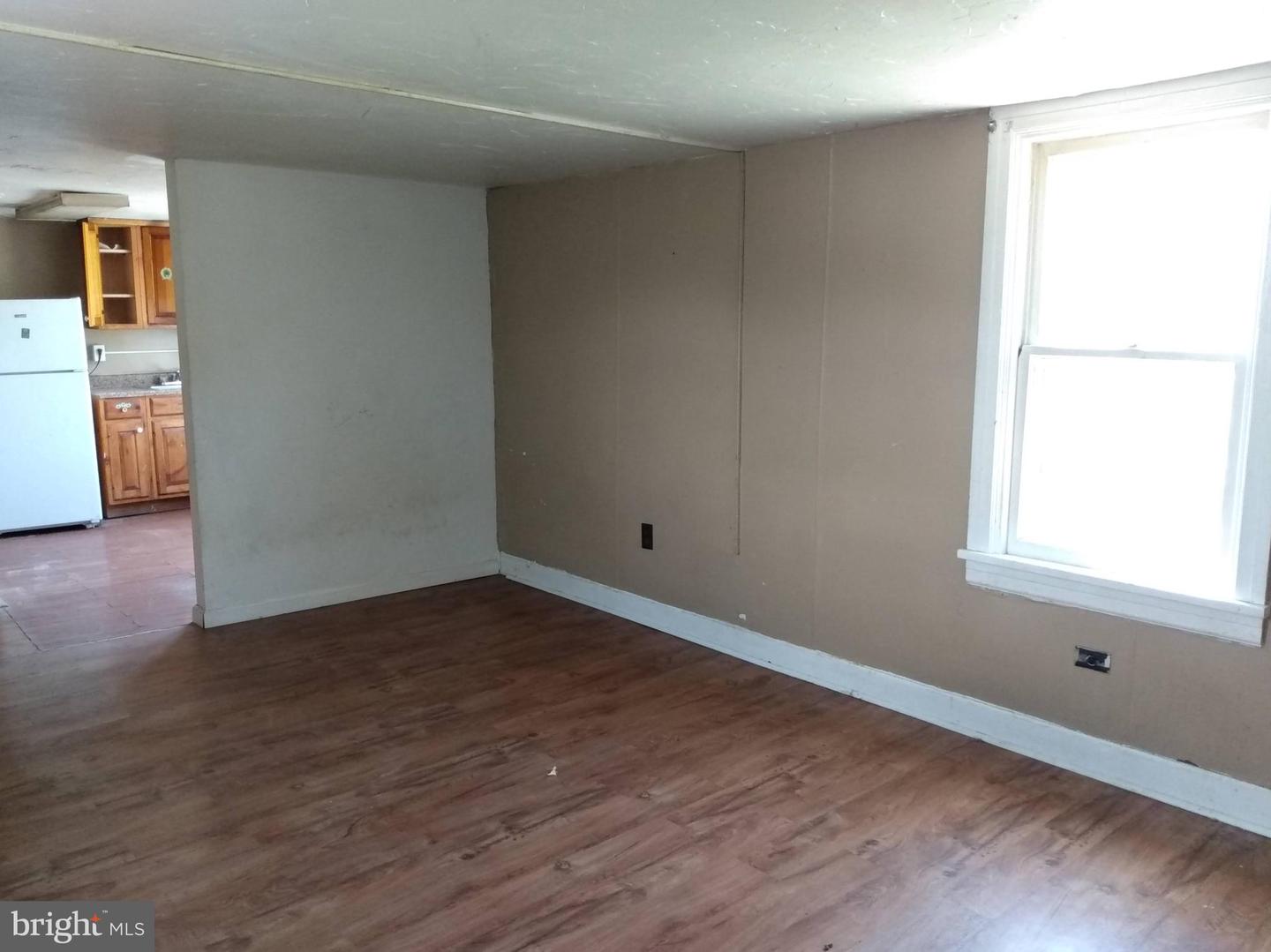 121 W King St Property Photo 10