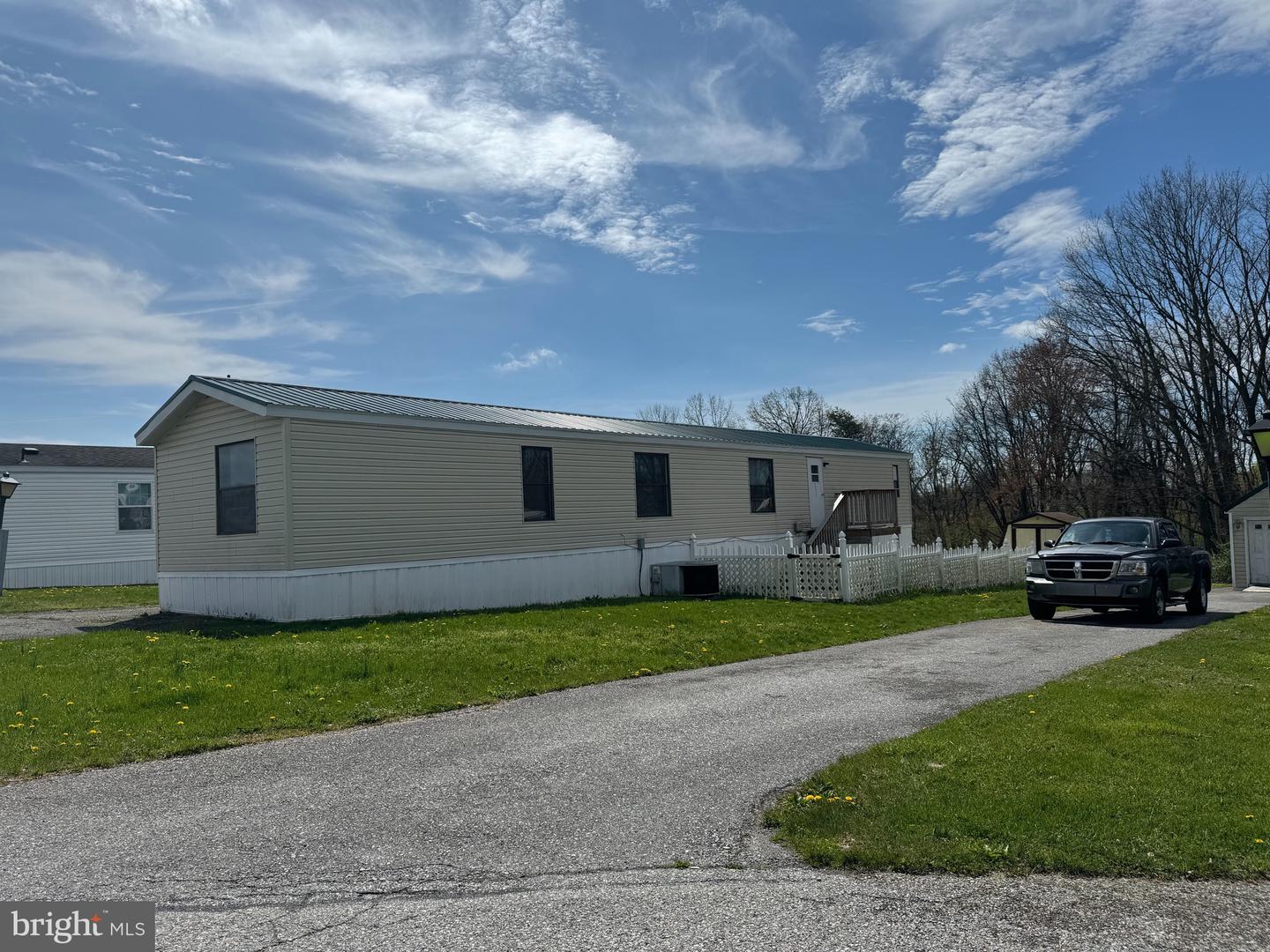 3871 GROSH DRIVE