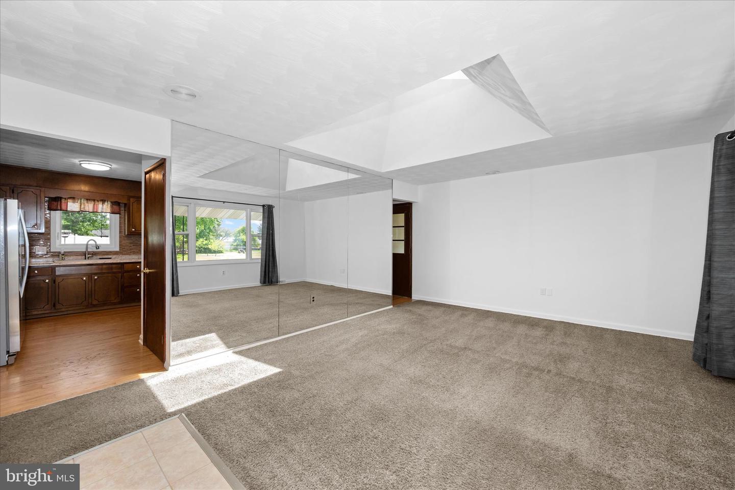 376 Valley Drive Property Photo 7