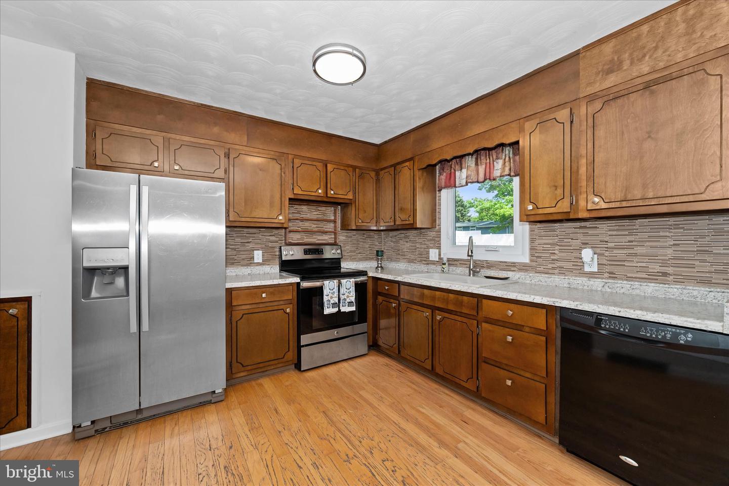 376 Valley Drive Property Photo 14