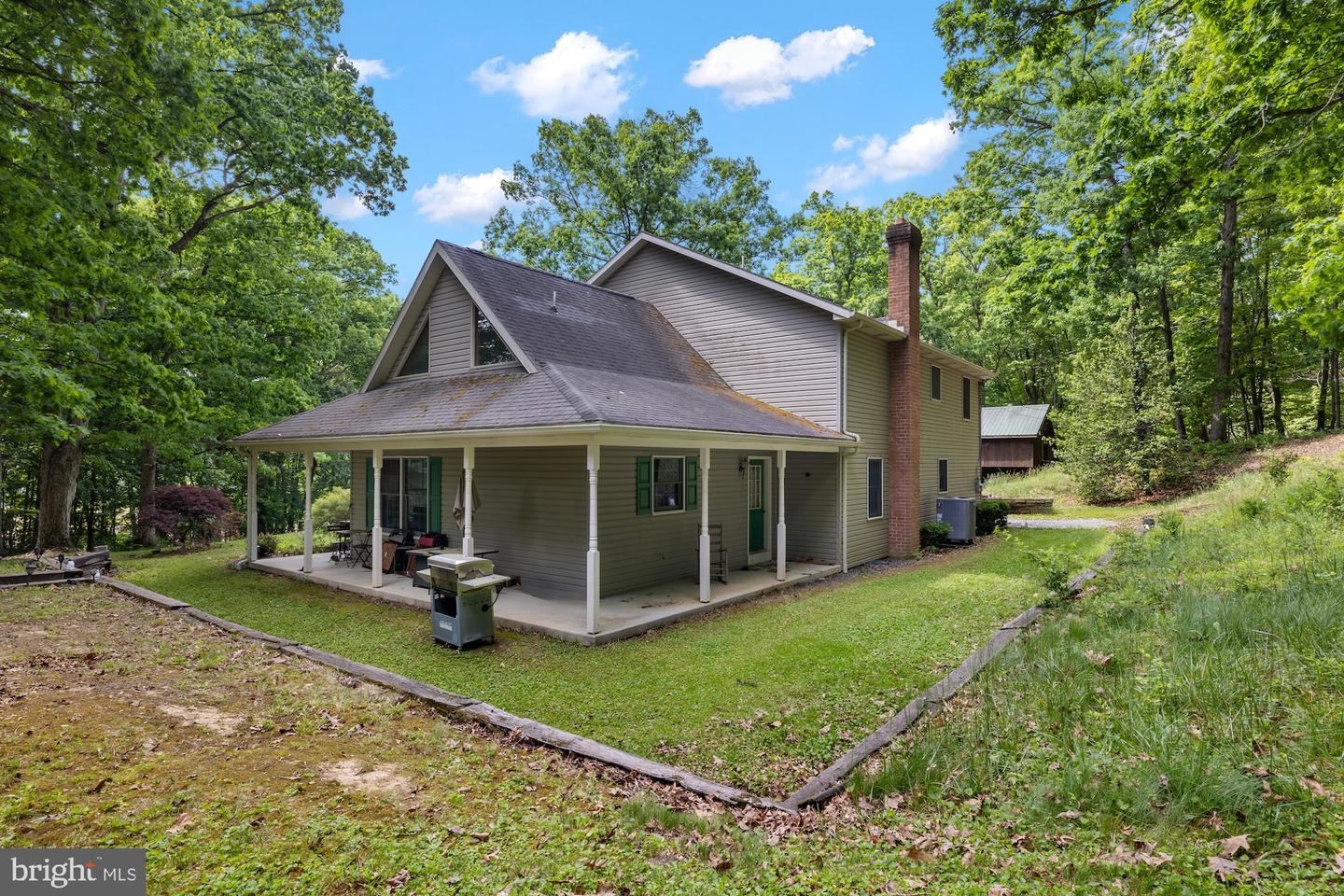 10373 Fish & Game Road Property Photo 6