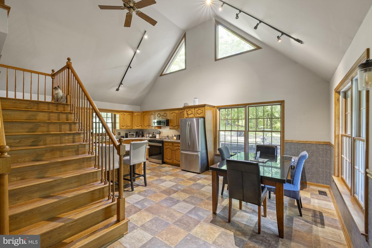 10373 Fish & Game Road Property Photo 10