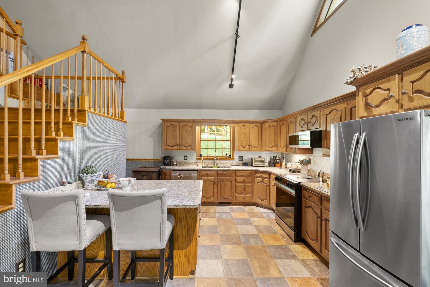 10373 Fish & Game Road Property Photo 12