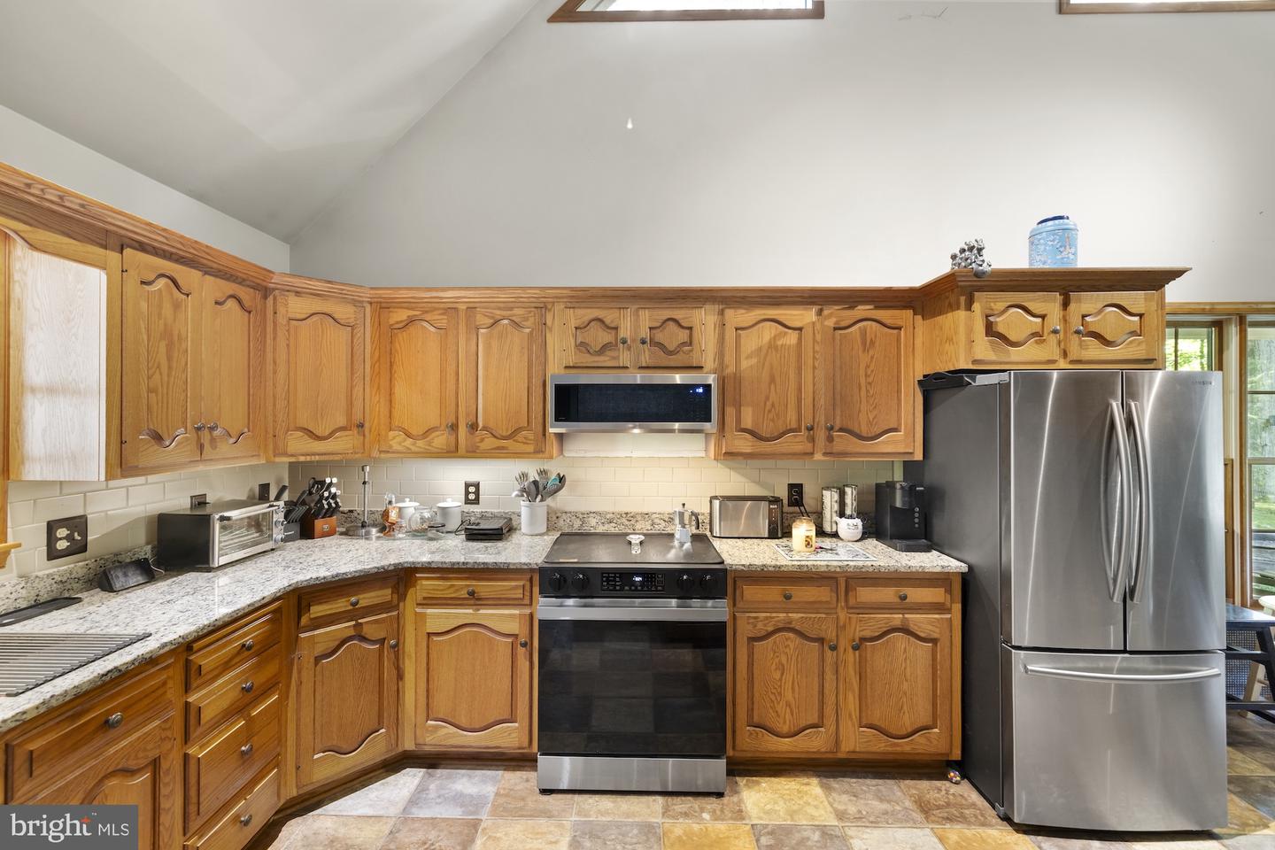 10373 Fish & Game Road Property Photo 13