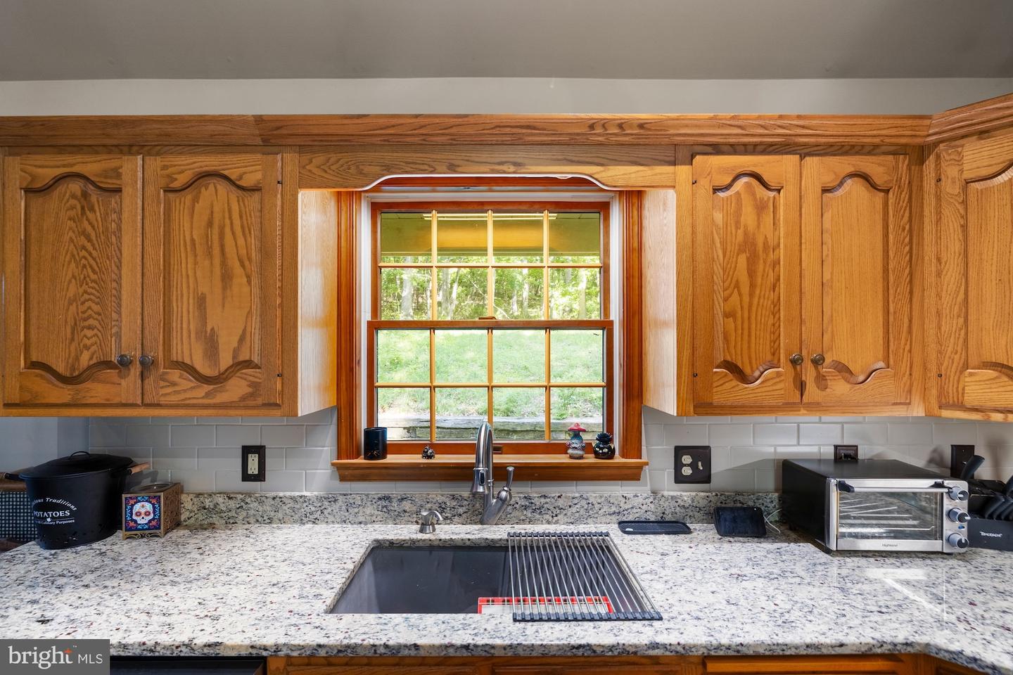 10373 Fish & Game Road Property Photo 14