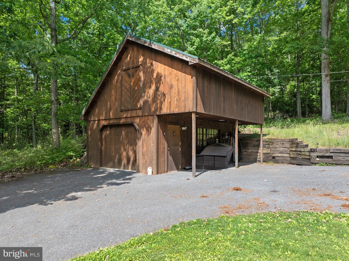 10373 Fish & Game Road Property Photo 49