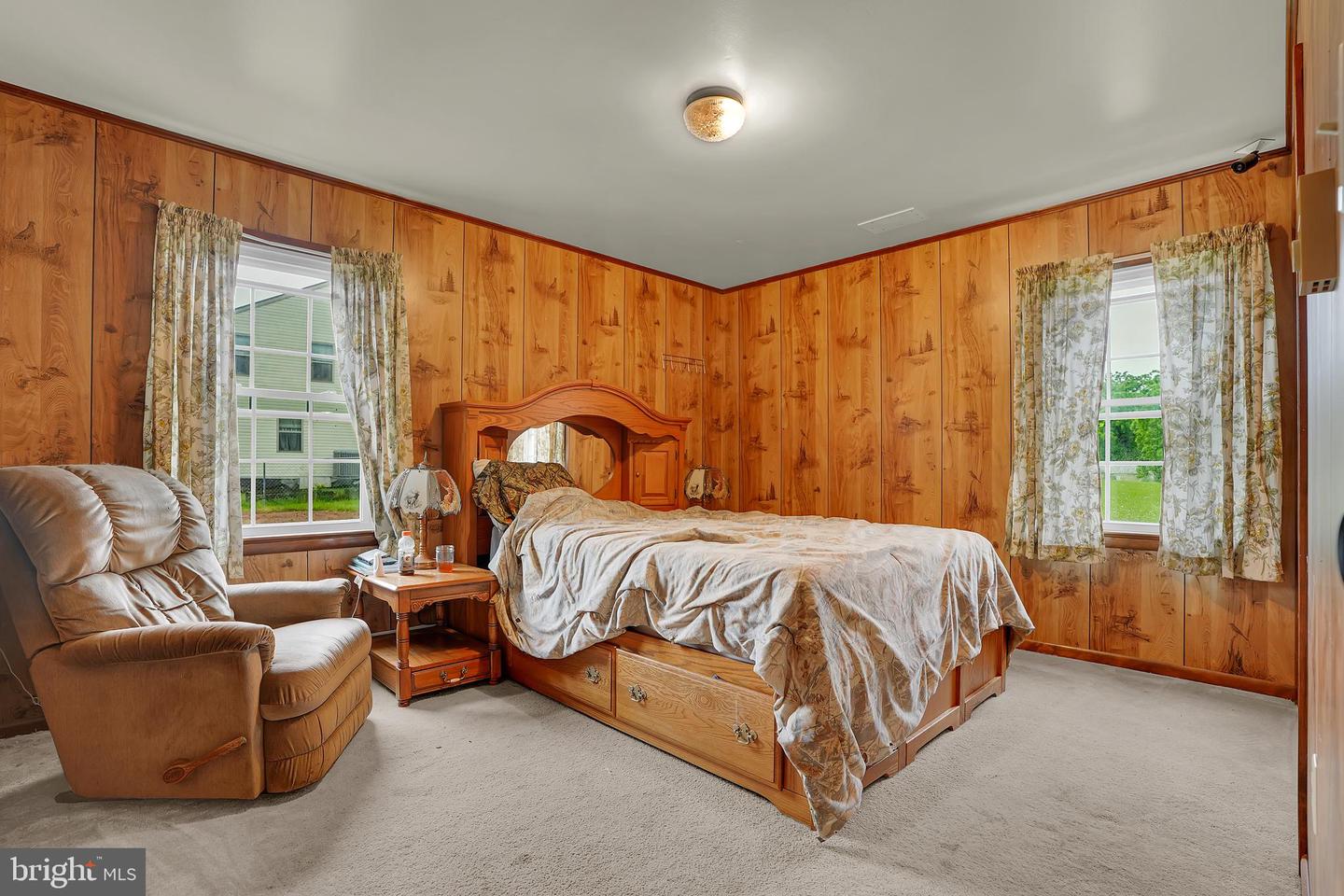 13789 Buchanan Trail W Property Photo 18