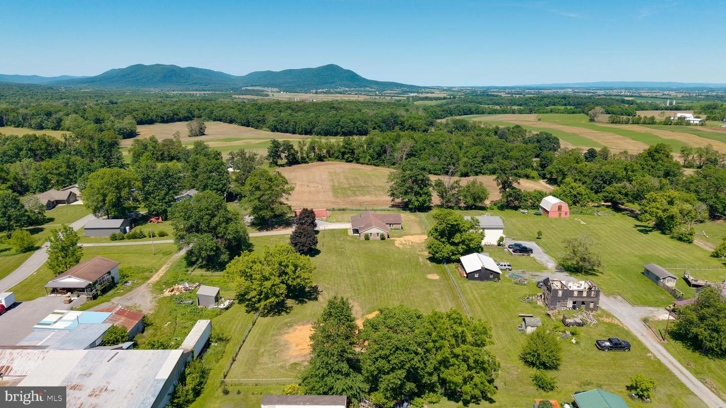 13789 Buchanan Trail W Property Photo 29