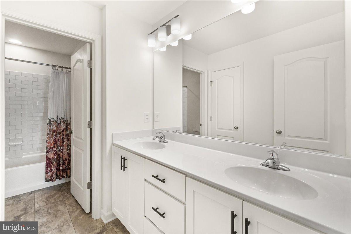 11740 Mystic Rock Lane S Property Photo 26