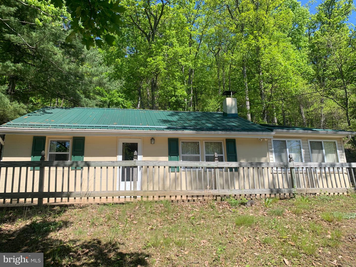 5547 Fox Rd Property Photo 2