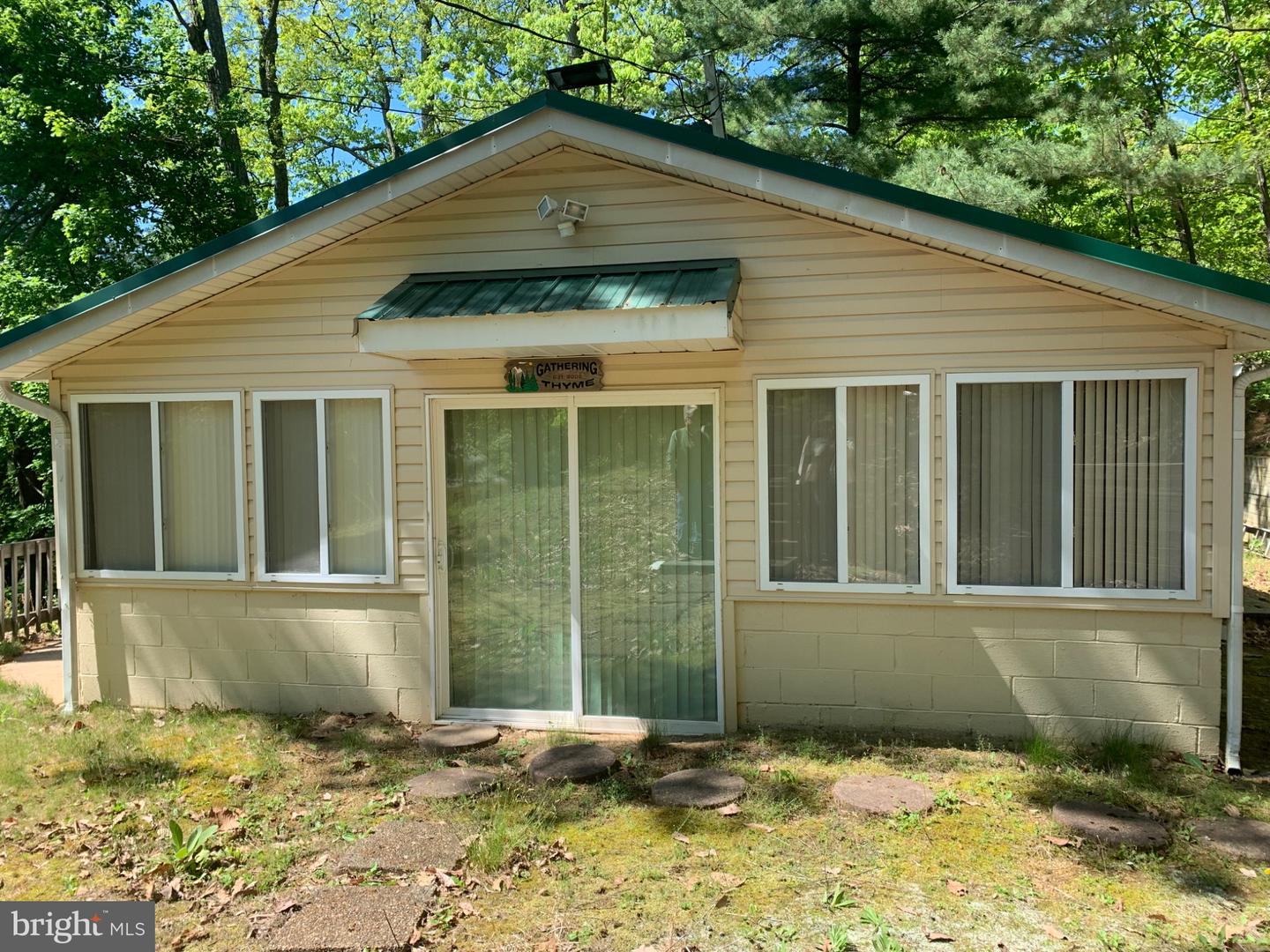 5547 Fox Rd Property Photo 4