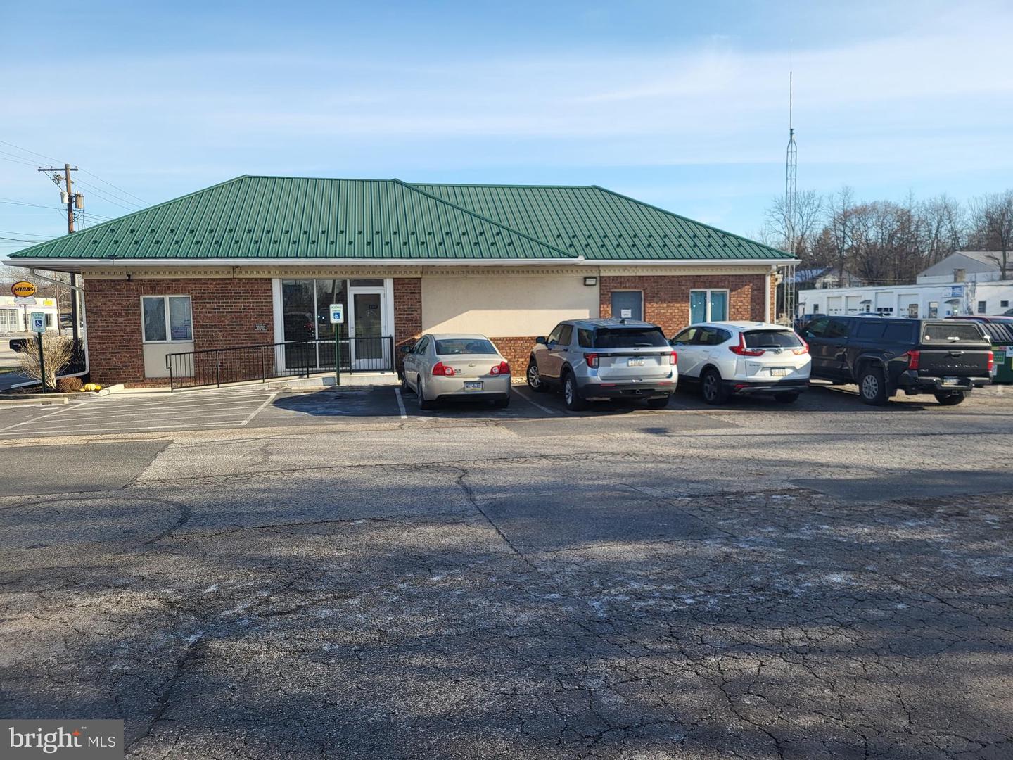 1340 Lincoln Way E Property Photo 3