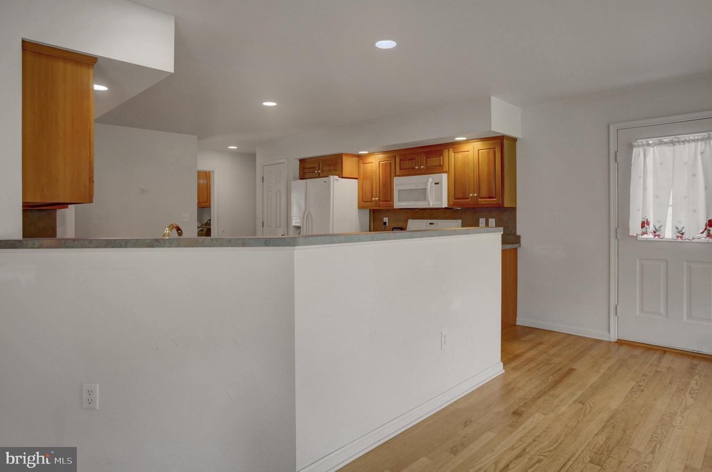 10305 Candura Dr Property Photo 16