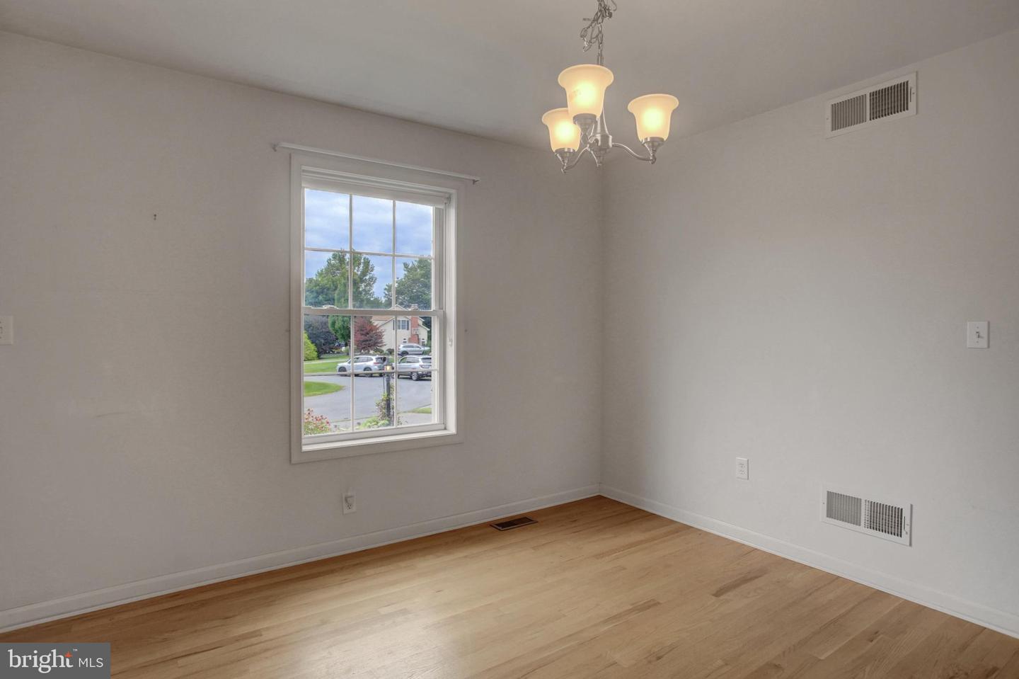 10305 Candura Dr Property Photo 24