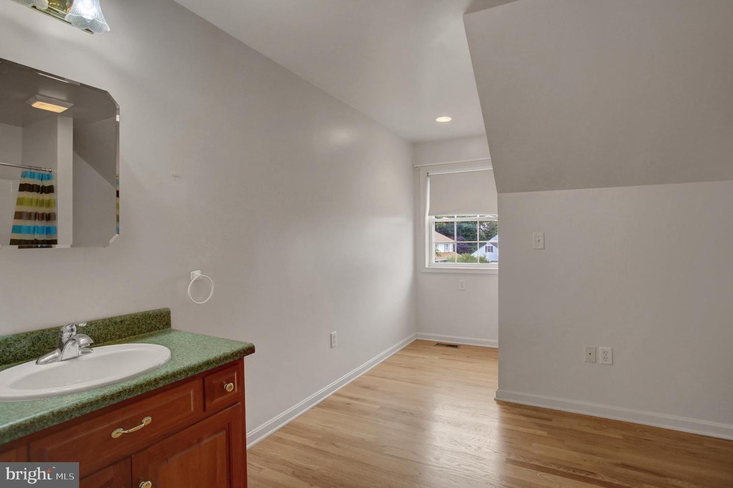 10305 Candura Dr Property Photo 37