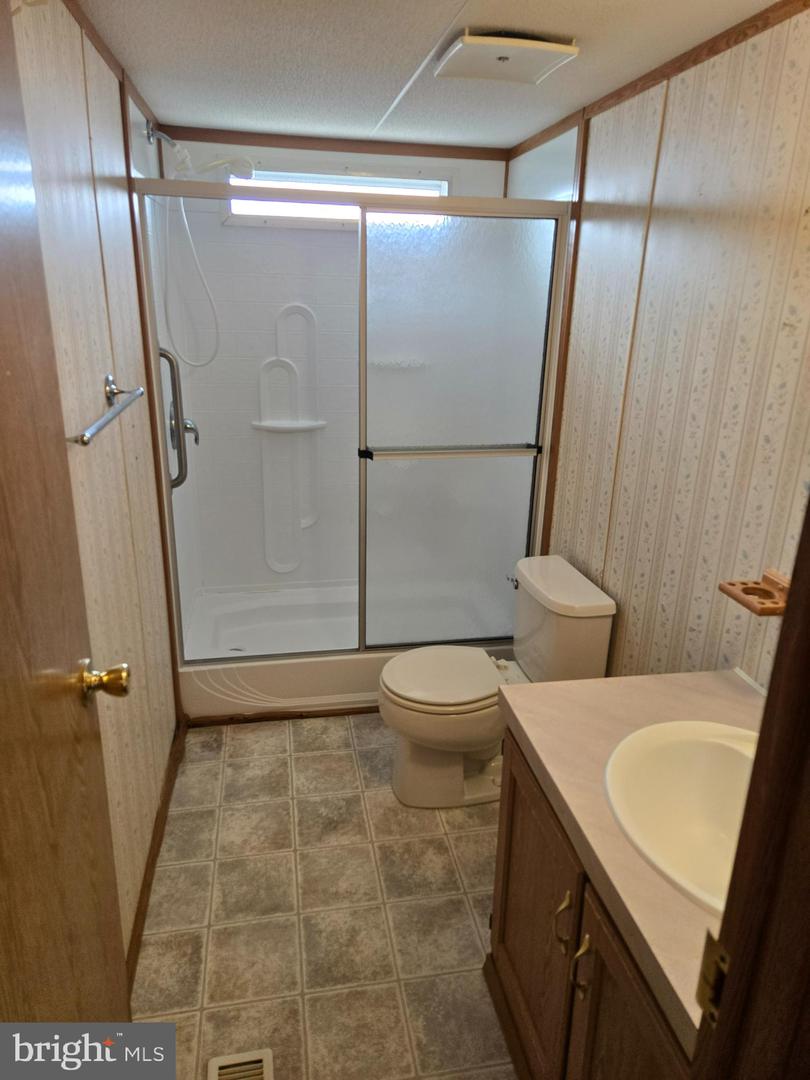 320 Cameo Drive #145 Property Photo 11