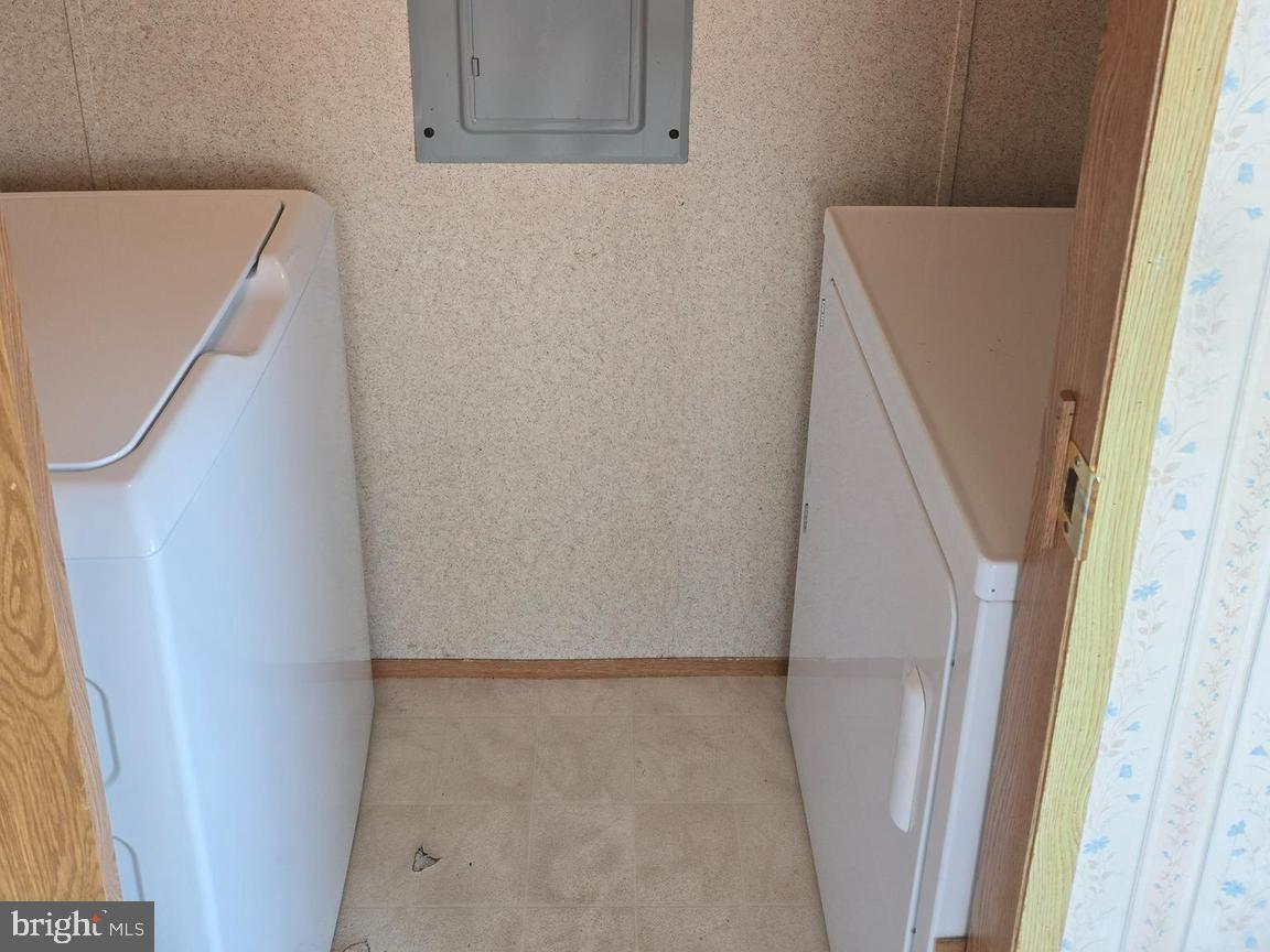 320 Cameo Drive #145 Property Photo 15