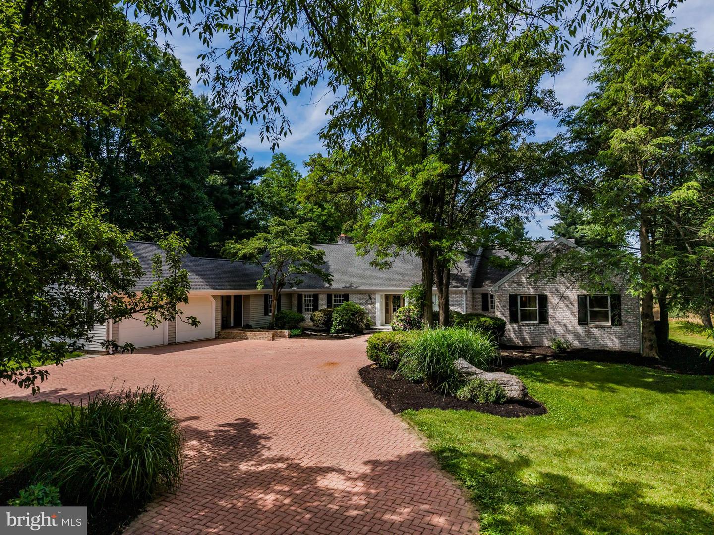 1570 Walker Road Property Photo 1