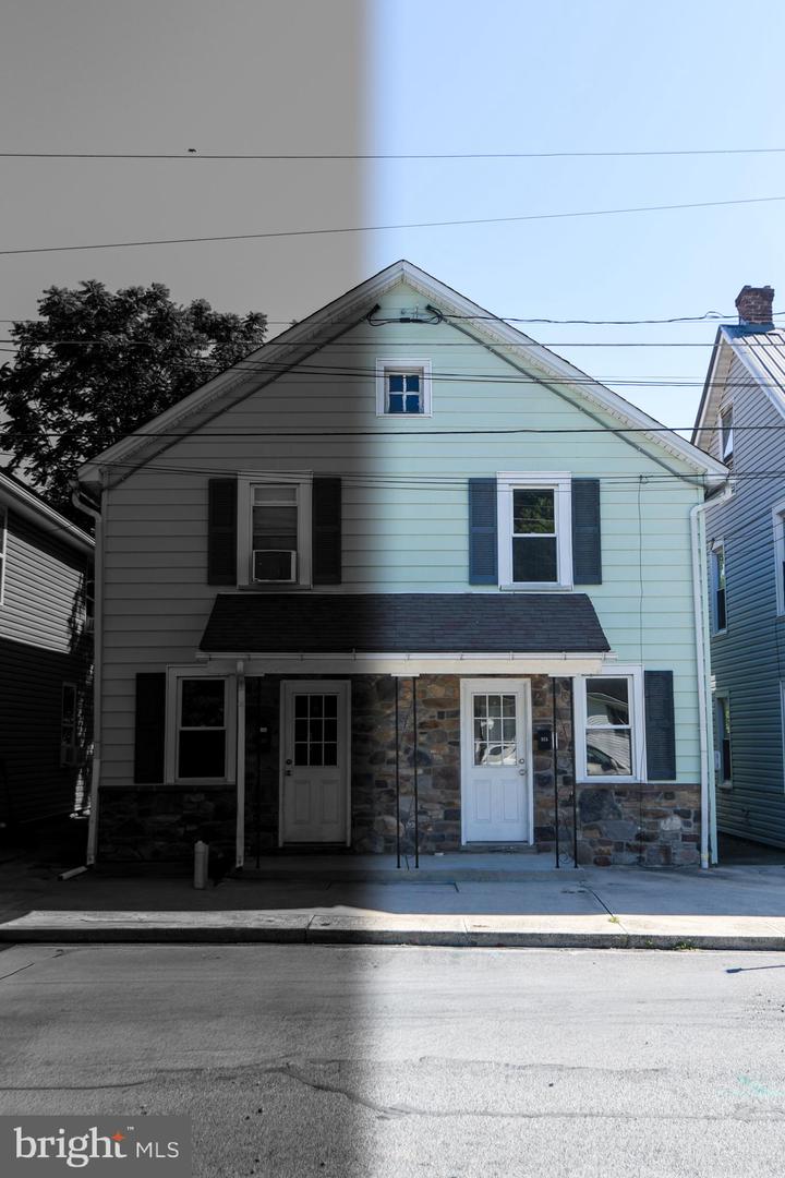 325 FOURTH ST Property Photo 1