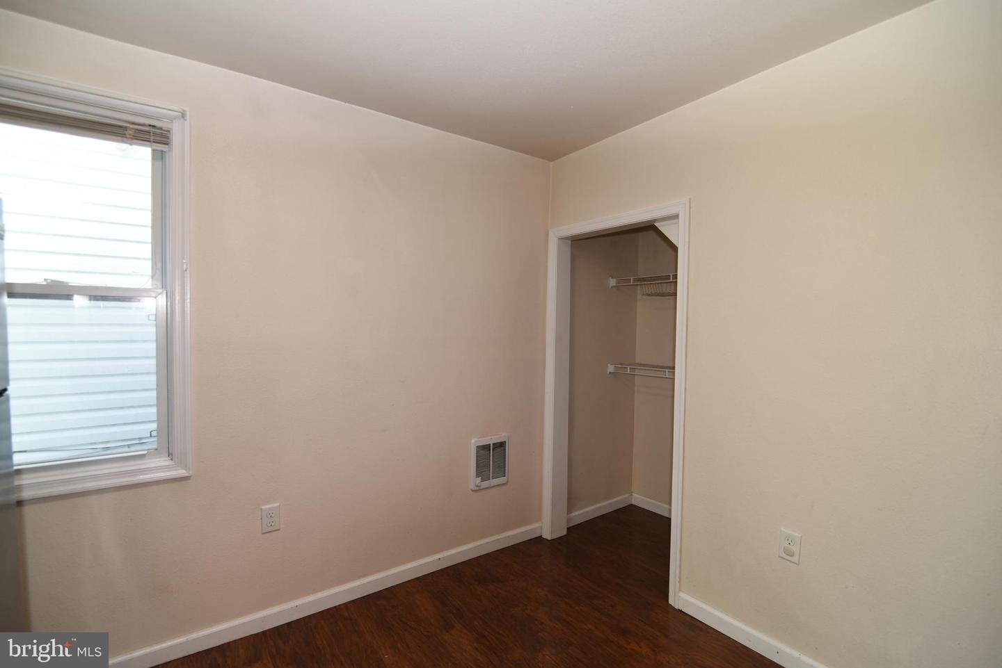 325 Fourth St Property Photo 11