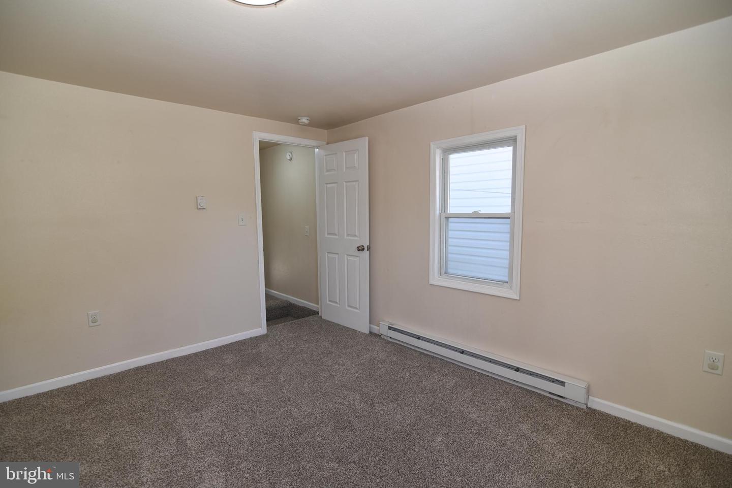325 Fourth St Property Photo 15