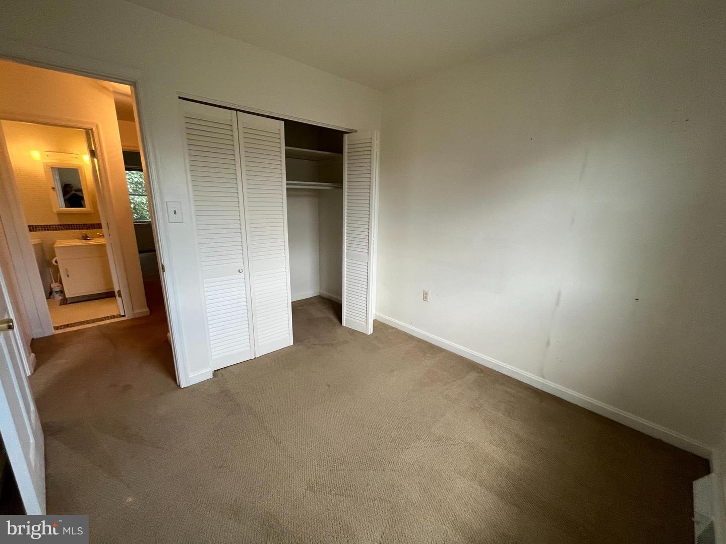 841 Woodlawn Dr Property Photo 25