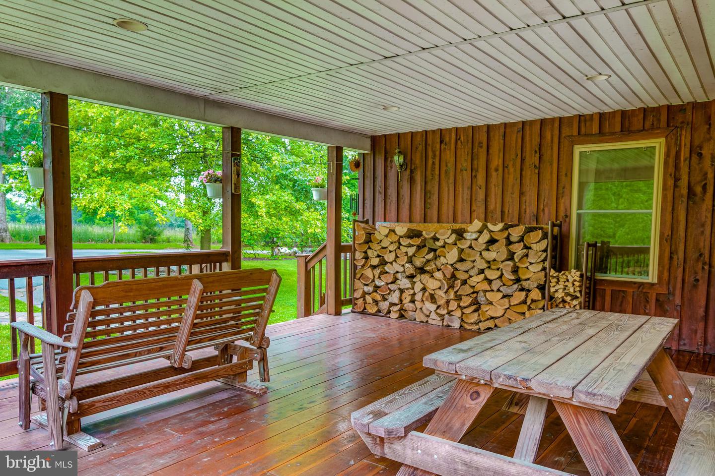 1489 Roxbury Rd Property Photo 17