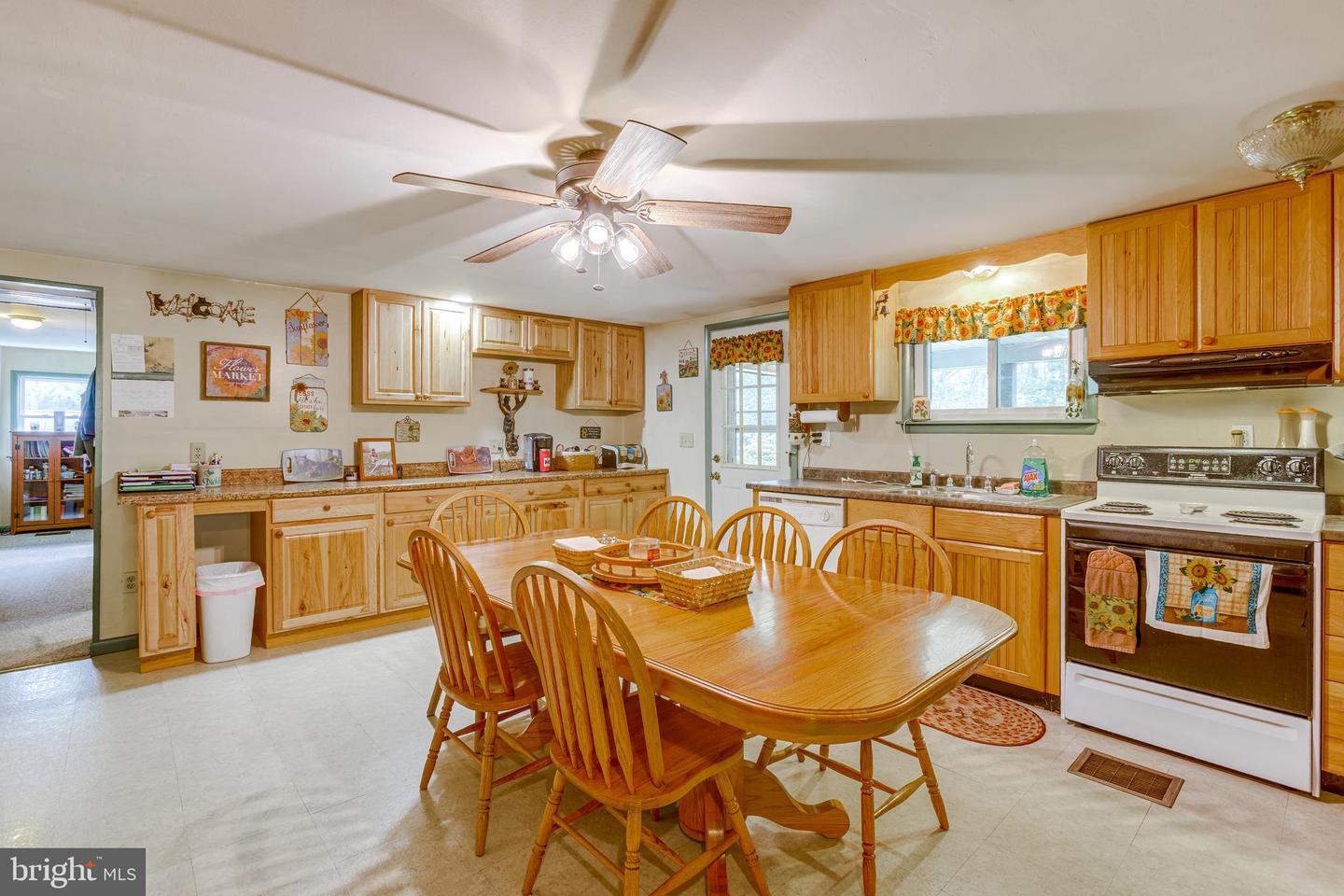 1489 Roxbury Rd Property Photo 37