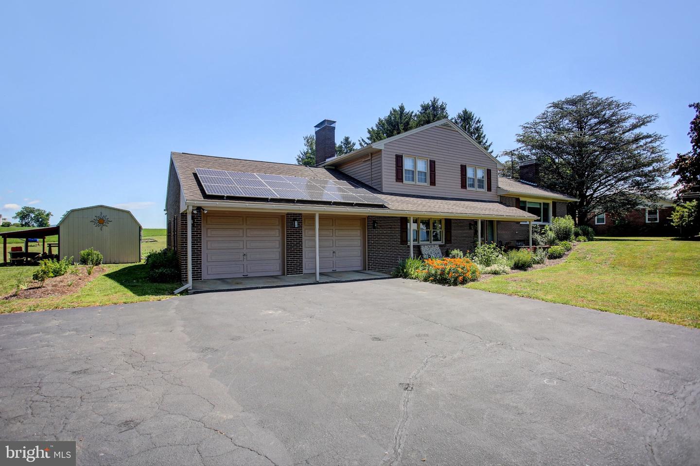 13361 BUCHANAN TRAIL WEST W
