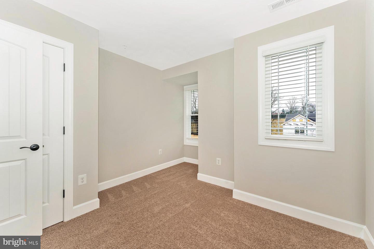 517 Bartholomew Dr Property Photo 25