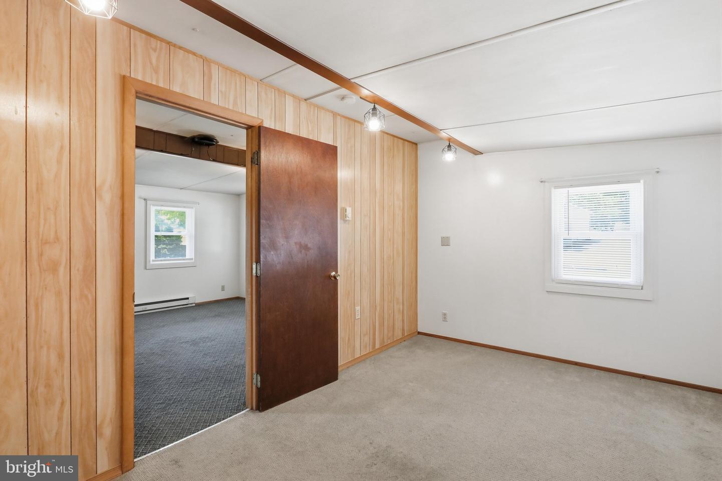 329 E Garfield Street Property Photo 10