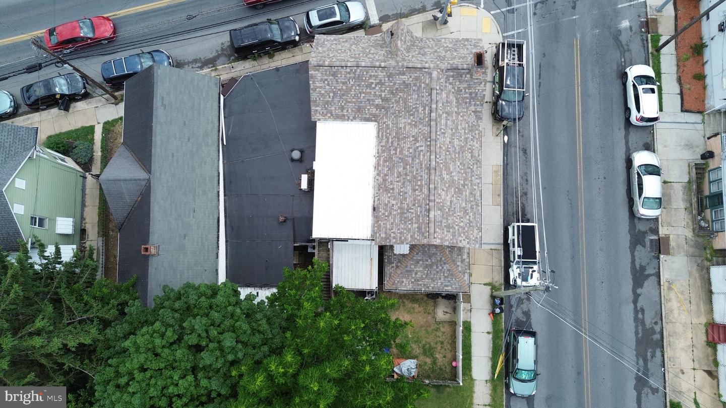 203 W King St Property Photo 3