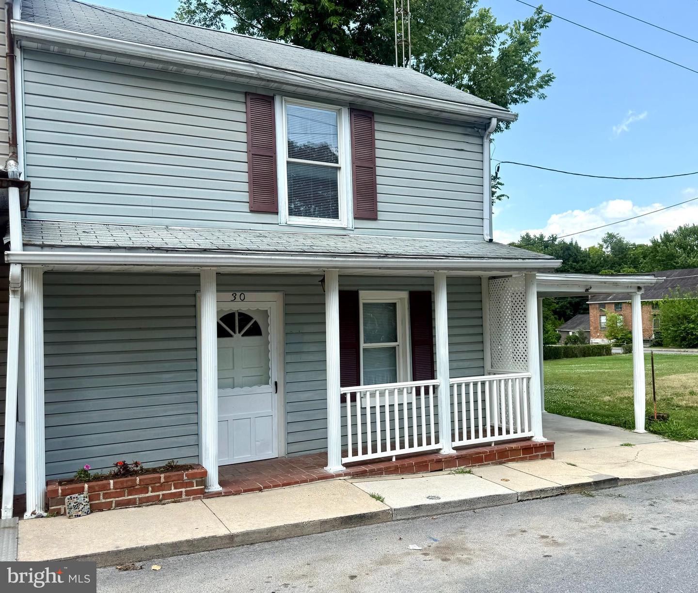 30 E CALIFORNIA STREET Property Photo 1