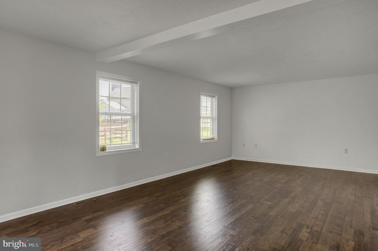 201 Eleah's Xing Property Photo 17