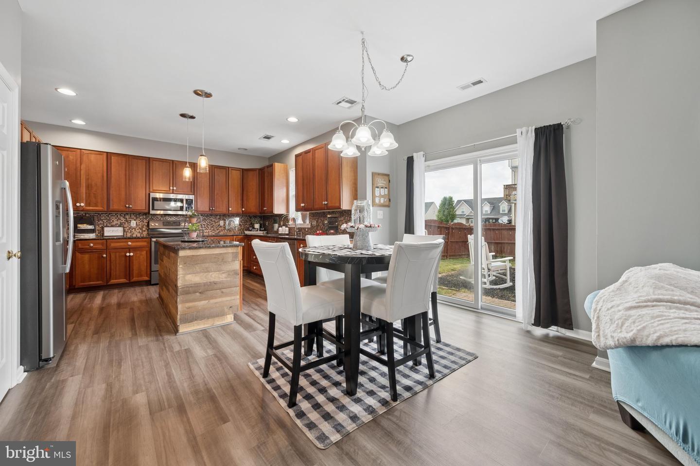 3659 Rolling Hills Drive Property Photo 10